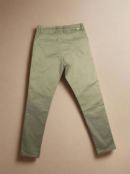 Pepe Jeans export chino (US brand)| Olive colour